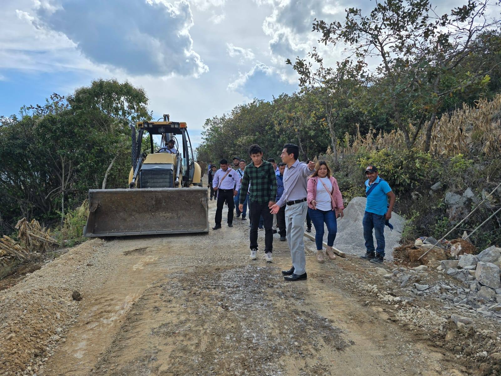 Apertura y habilitación del camino.