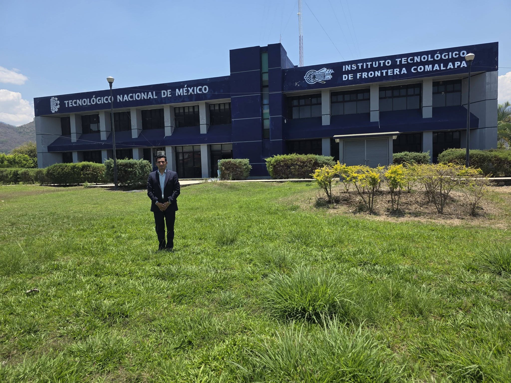 Visita del Instituto Tecnológico de Frontera Comalapa para continuar con los proyectos.